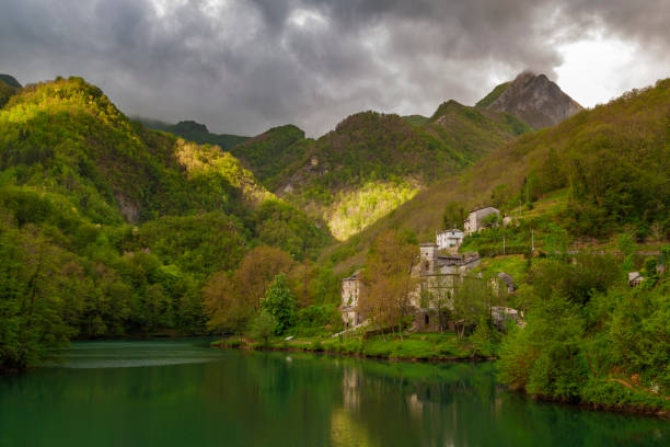 Alba su Castelnuovo di Garfagnana