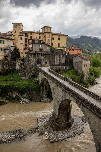Il ponte sul Serchio a Castelnuovo di Garfagnana